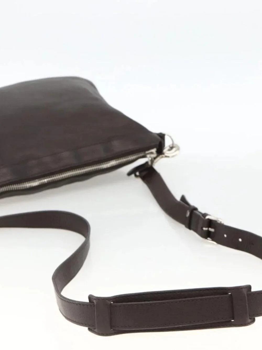 Gucci brand	gucci color	brown